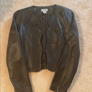 Women’s cropped genuine leather jacket - size S
